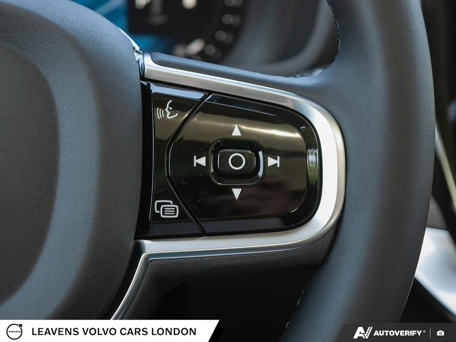2026 Volvo XC90 ULTRA DARK THEME-17