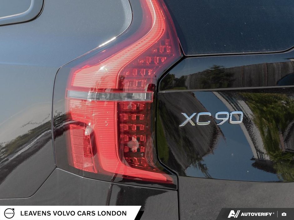 2026 Volvo XC90 ULTRA DARK THEME-11