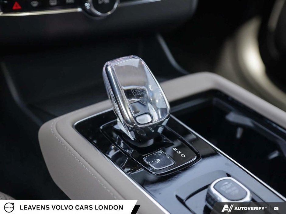 2027 Volvo XC90 ULTRA BRIGHT THEME-18