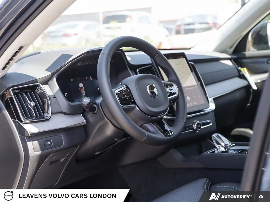 2027 Volvo XC90 ULTRA DARK THEME-12