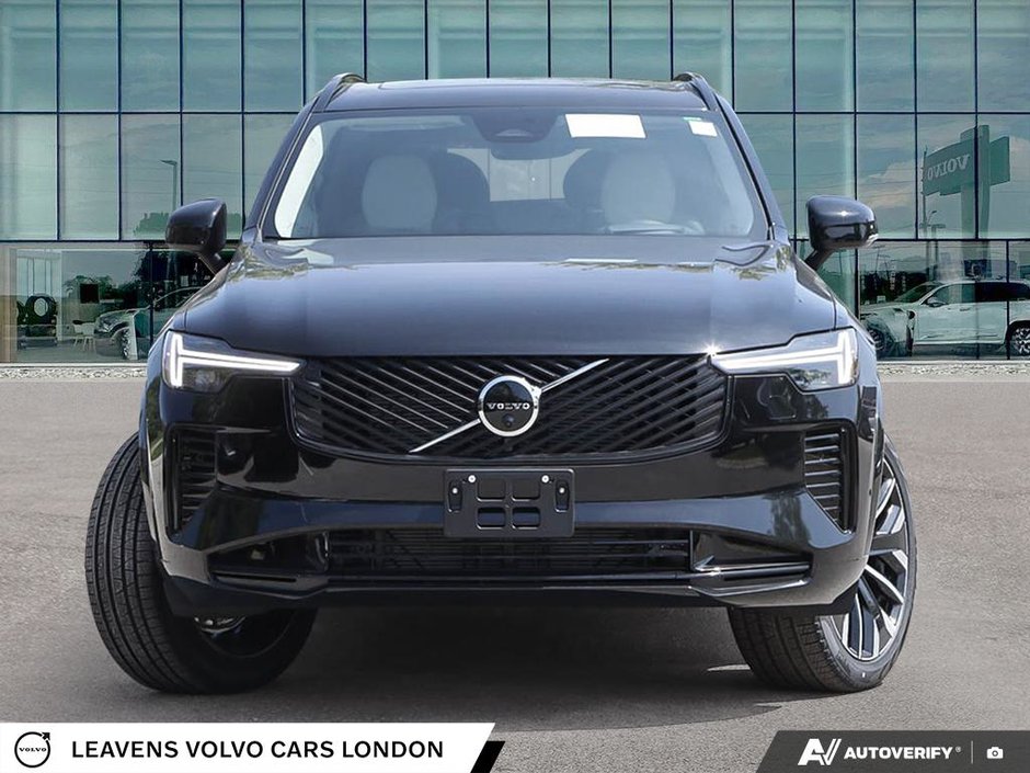2027 Volvo XC90 ULTRA DARK THEME-1