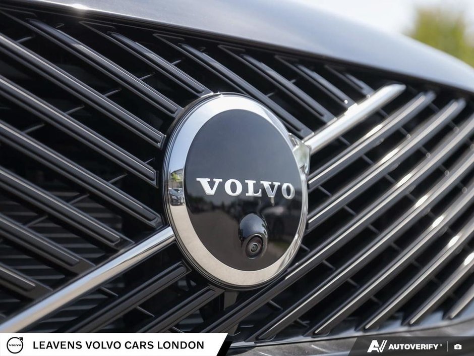 2027 Volvo XC90 ULTRA DARK THEME-8