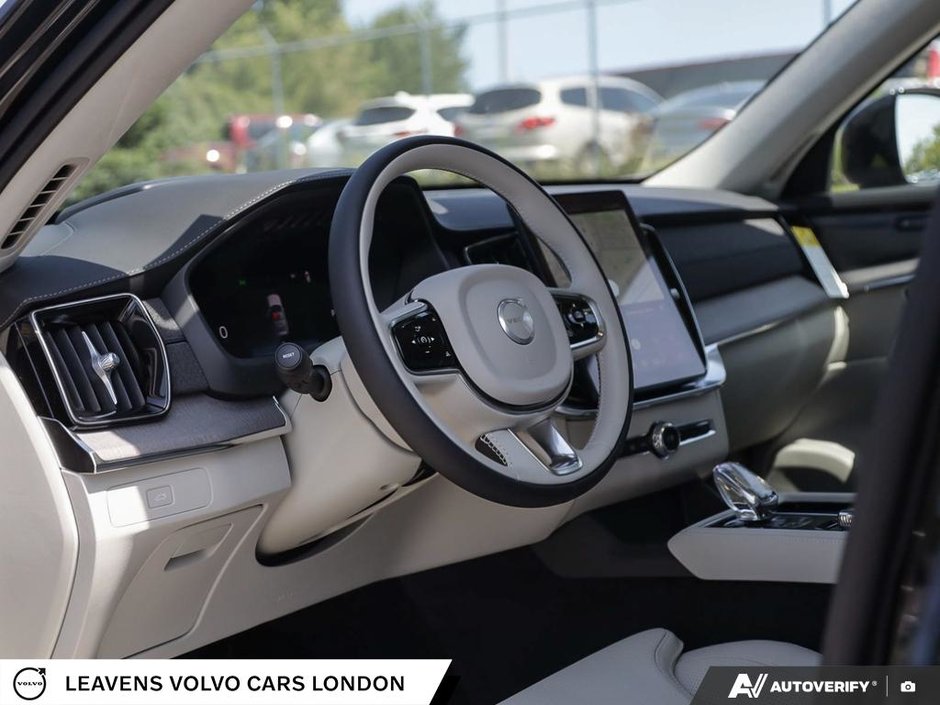 2027 Volvo XC90 ULTRA DARK THEME-12