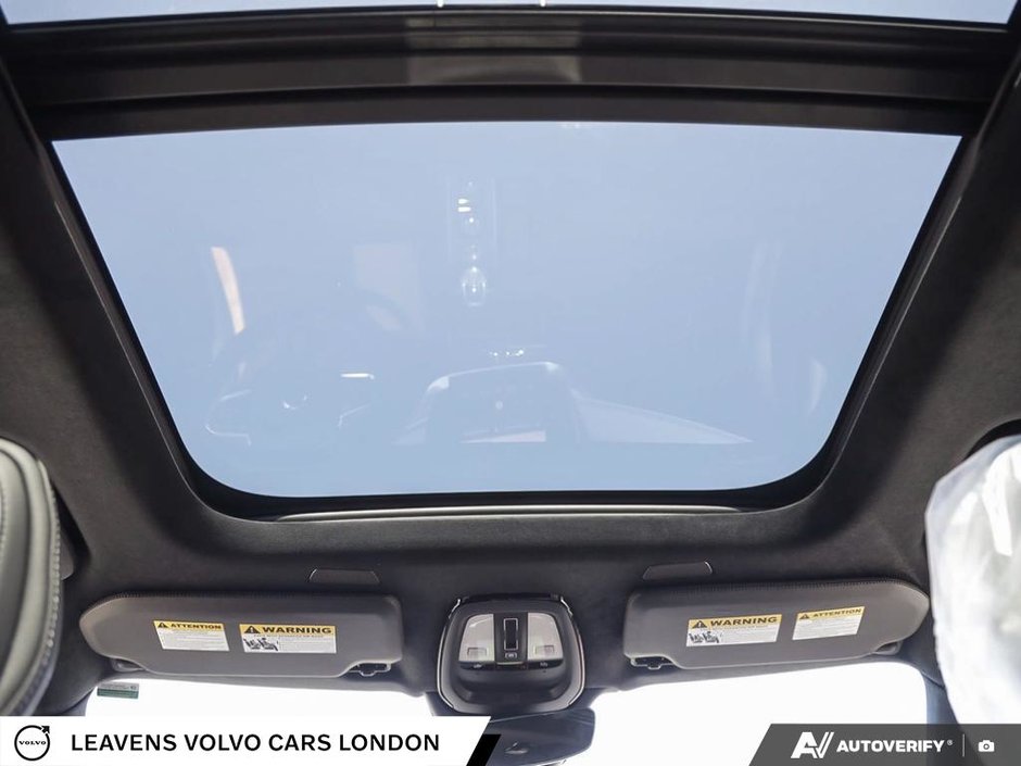 2027 Volvo XC90 ULTRA BLACK EDITION-25