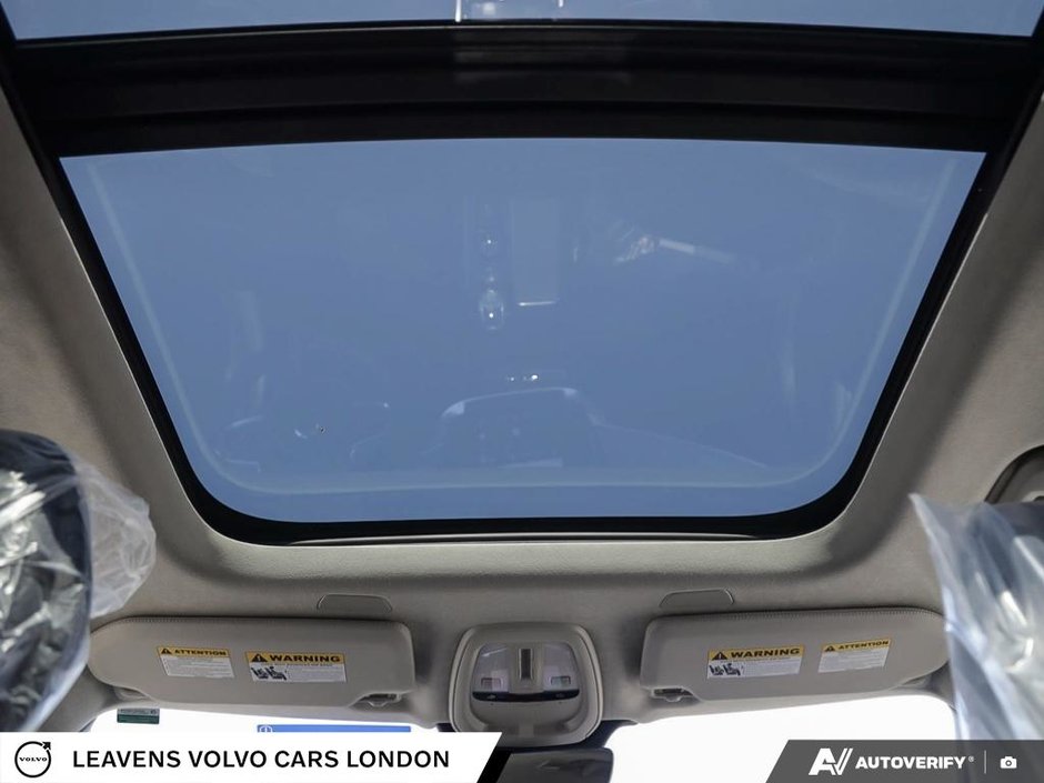 2027 Volvo XC90 ULTRA DARK THEME-25