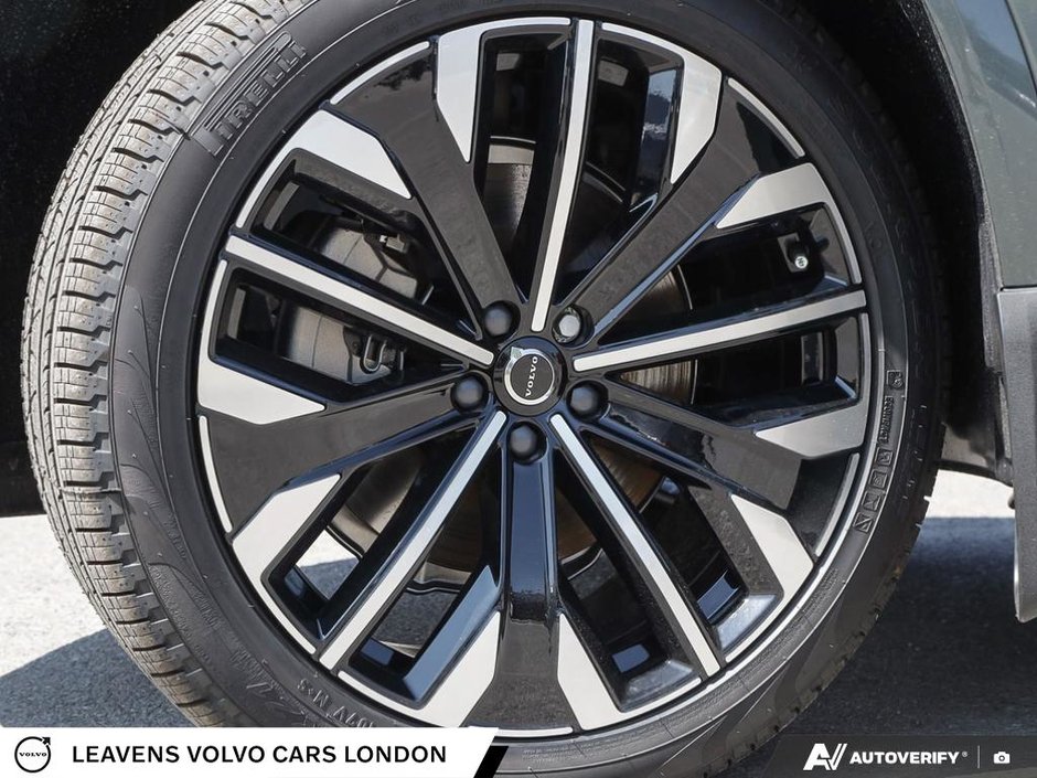 2027 Volvo XC90 PLUS DARK THEME-5