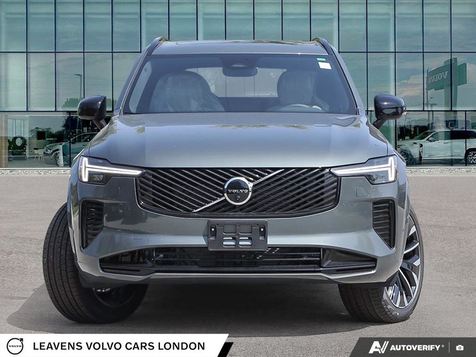 2027 Volvo XC90 PLUS DARK THEME-1