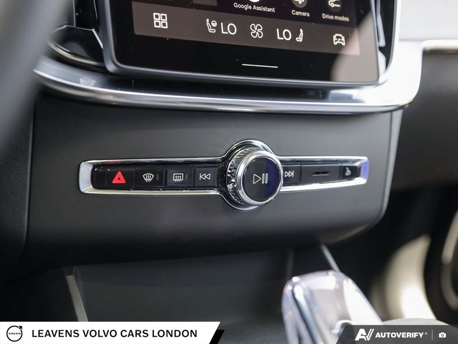 2027 Volvo XC90 PLUS DARK THEME-19