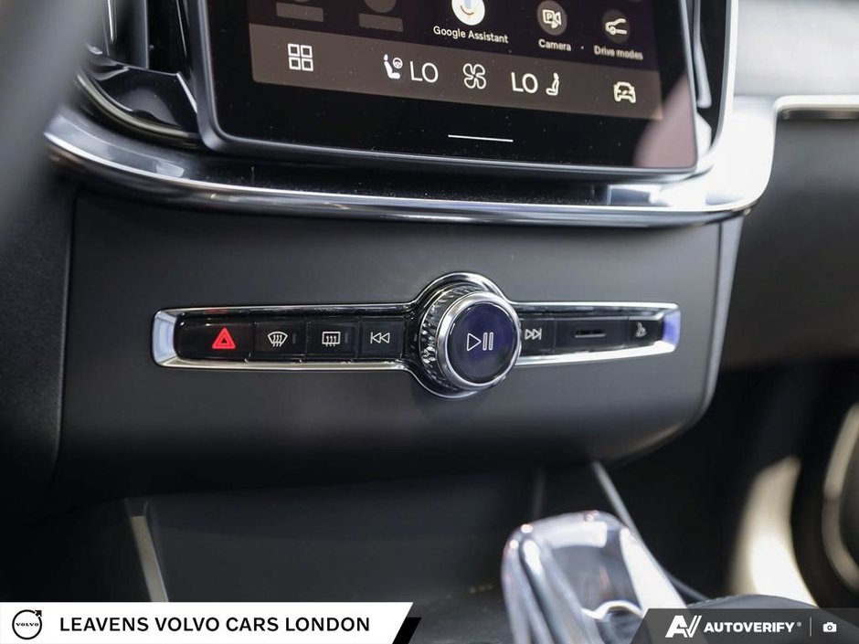 2027 Volvo XC90 ULTRA DARK THEME-19