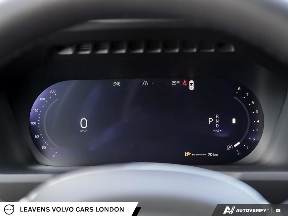 2027 Volvo XC90 ULTRA BLACK EDITION-14