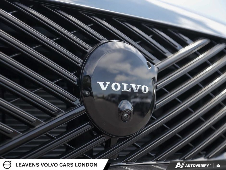 2027 Volvo XC90 ULTRA BLACK EDITION-8