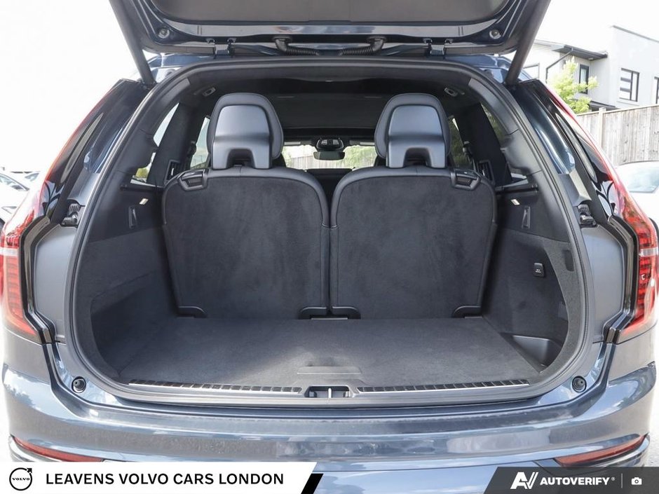 2027 Volvo XC90 ULTRA BLACK EDITION-10