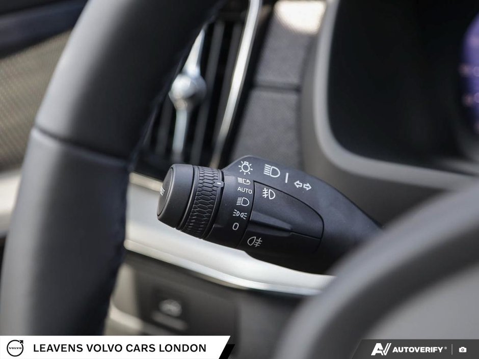 2027 Volvo XC90 ULTRA BLACK EDITION-15