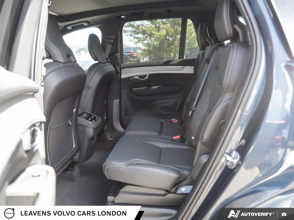 2027 Volvo XC90 ULTRA BLACK EDITION-23