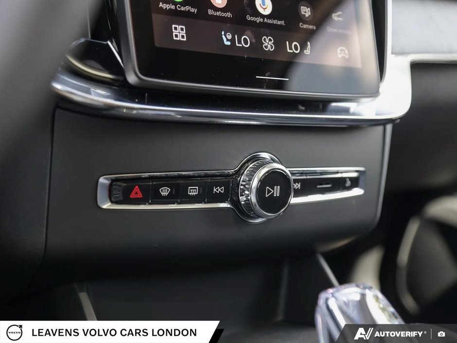 2027 Volvo XC90 ULTRA DARK THEME-19
