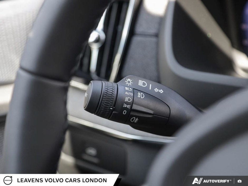 2027 Volvo XC90 ULTRA DARK THEME-15