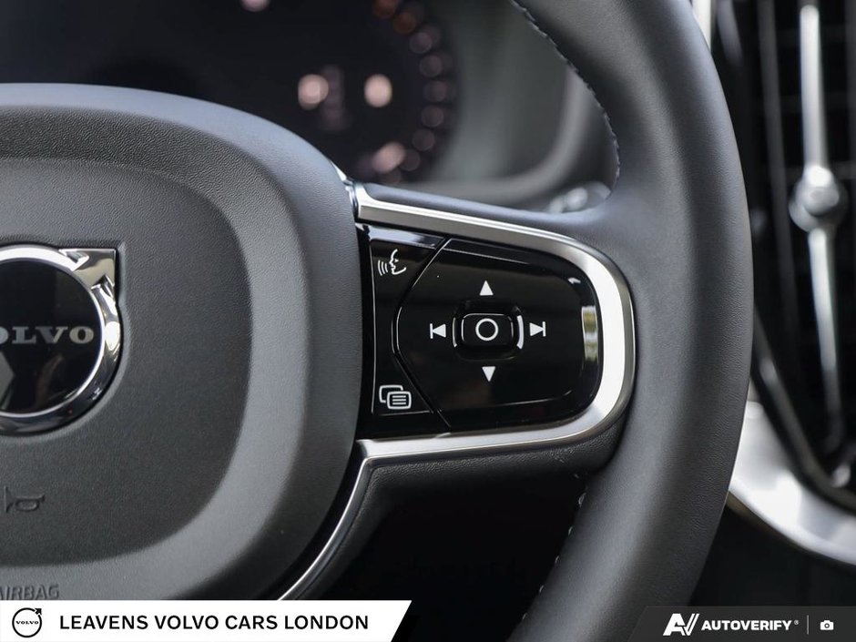 2027 Volvo XC90 Ultra Black Edition 7-Seater-17