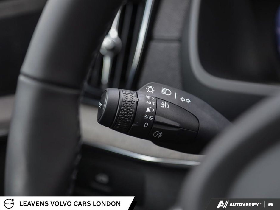 2027 Volvo XC90 ULTRA DARK THEME-15