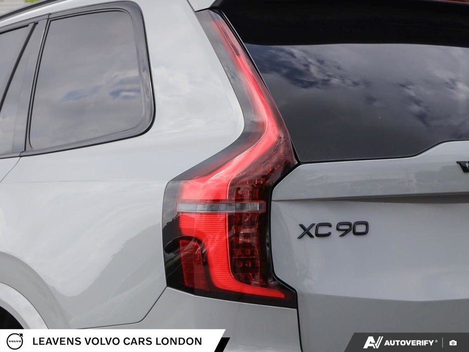 2027 Volvo XC90 Ultra Black Edition 7-Seater-11