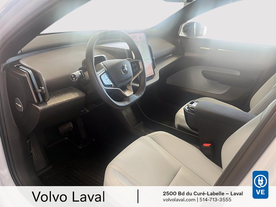 Volvo EX30 Ultra 2025-8