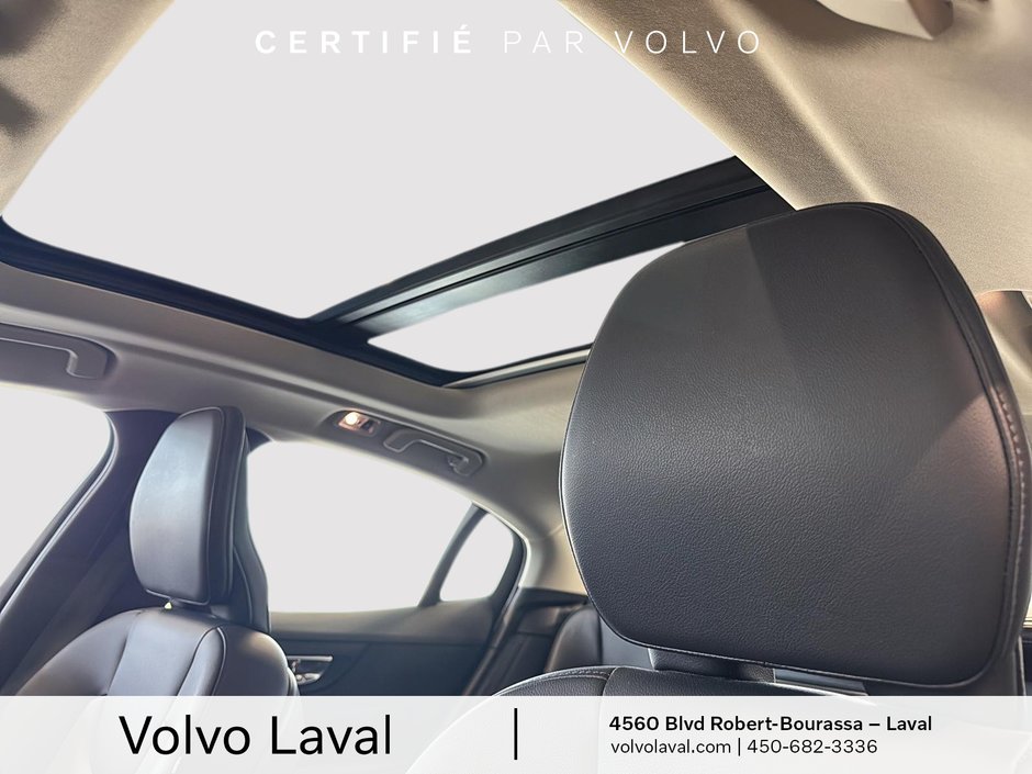 Volvo S60 Momentum 2022-8