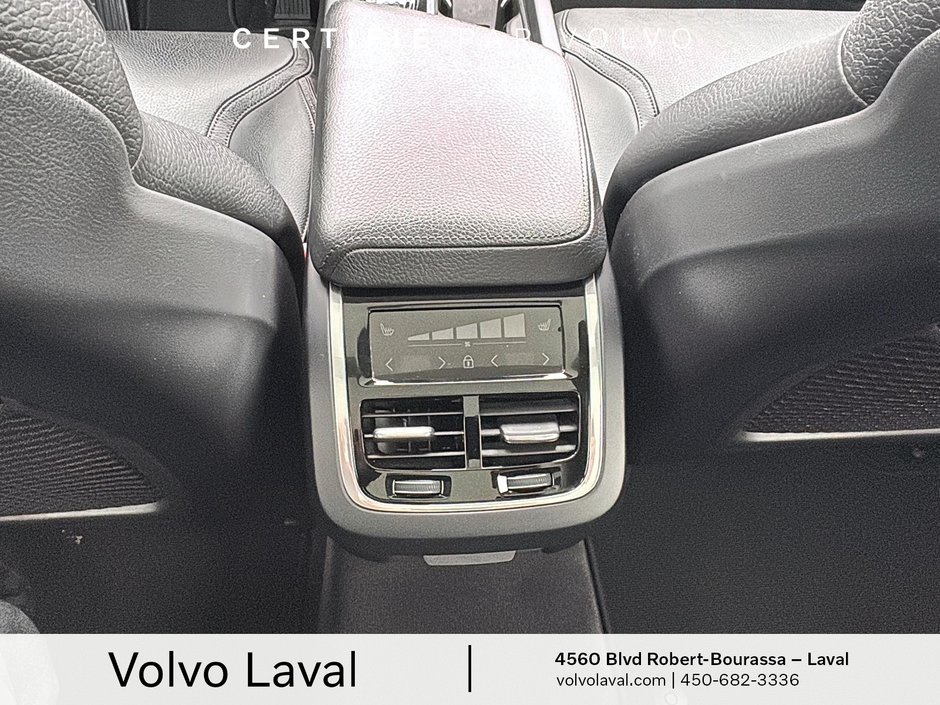 2020 Volvo V60 Cross Country BASE-15