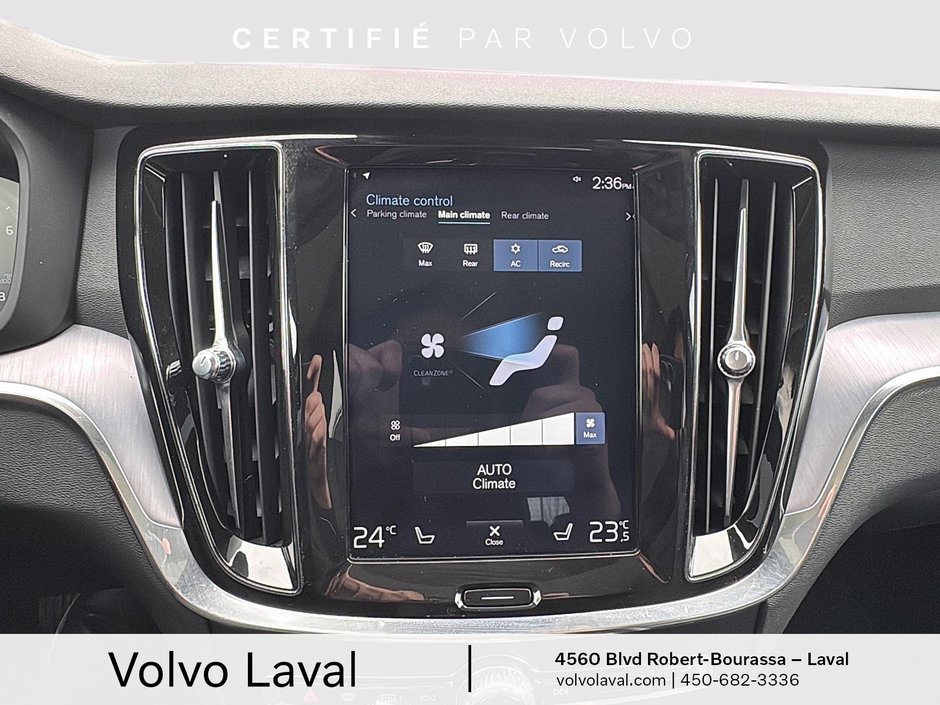 2020 Volvo V60 Cross Country BASE-24