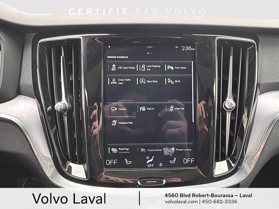 2020 Volvo V60 Cross Country BASE-22