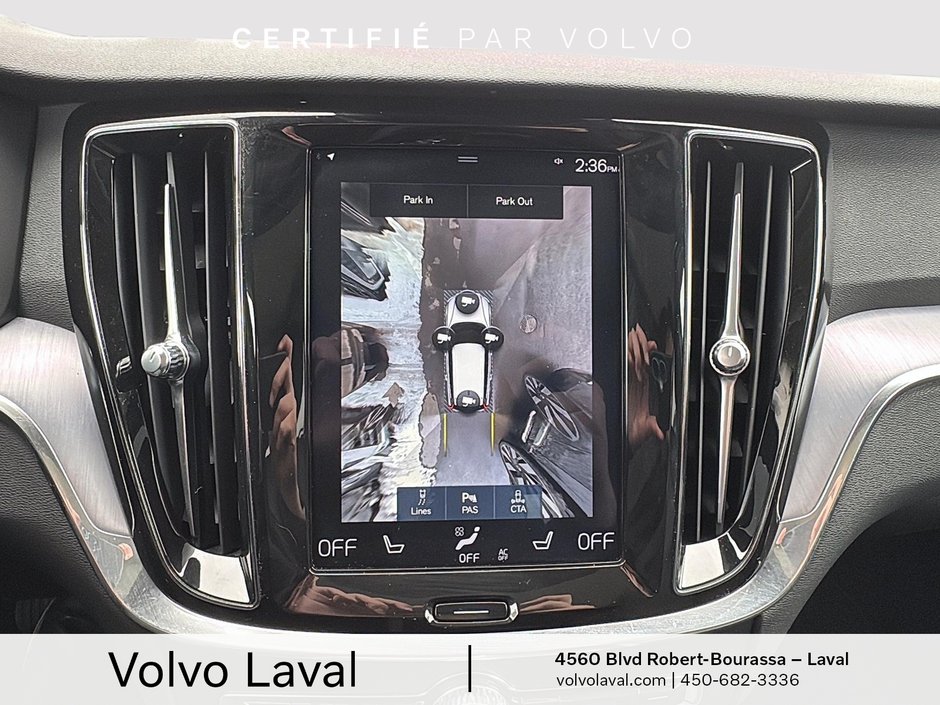 2020 Volvo V60 Cross Country BASE-26