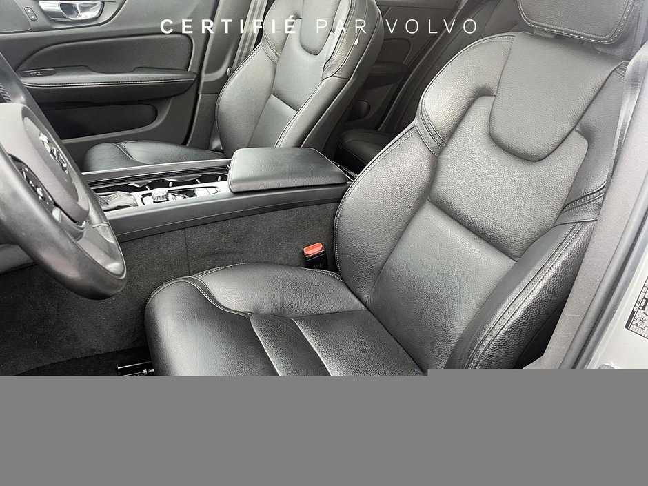 2020 Volvo V60 Cross Country BASE-7