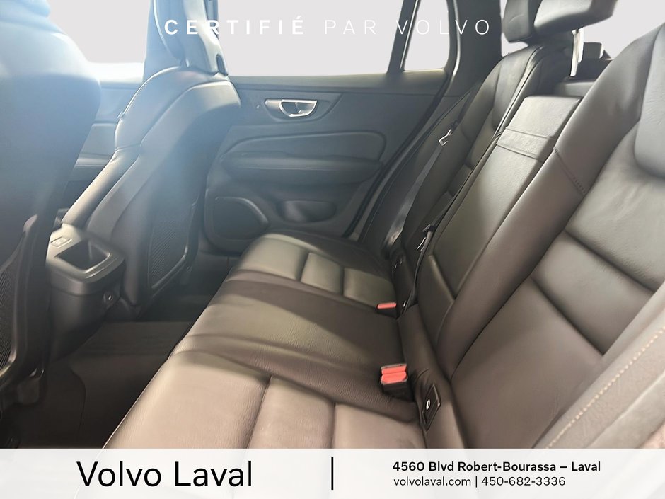 Volvo V60 Cross Country BASE 2021-17