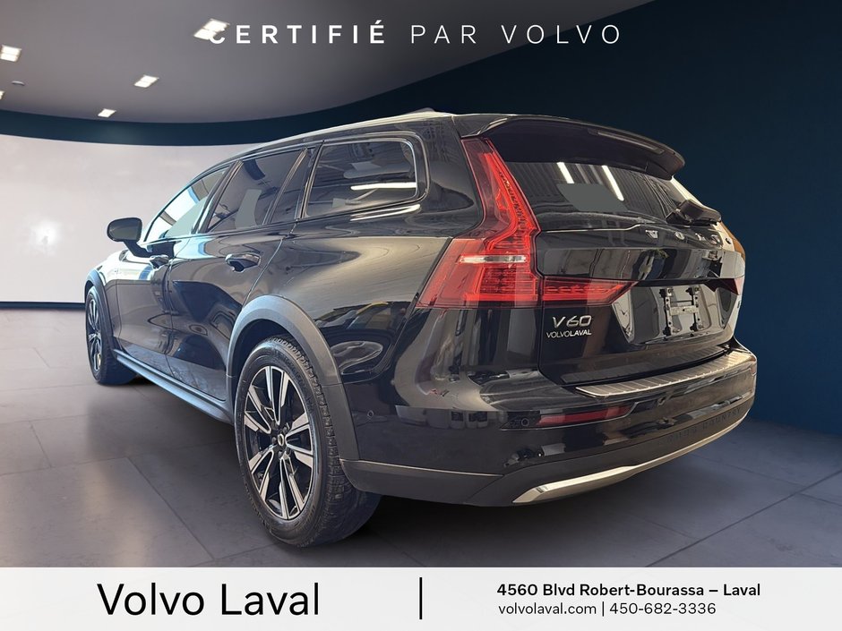 Volvo V60 Cross Country Plus 2023-1