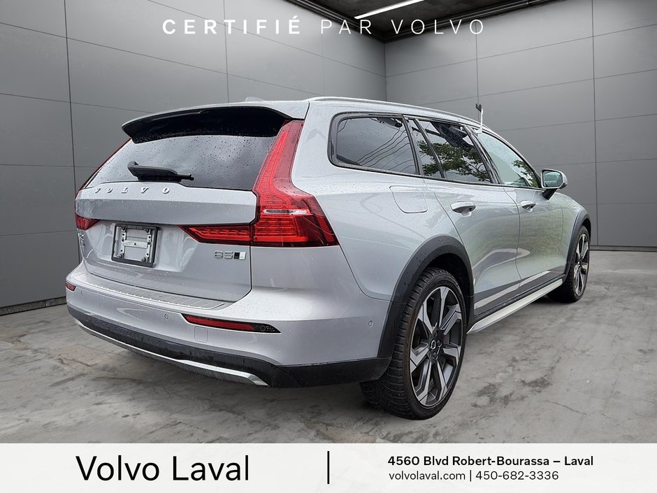 2023 Volvo V60 Cross Country Ultimate-2
