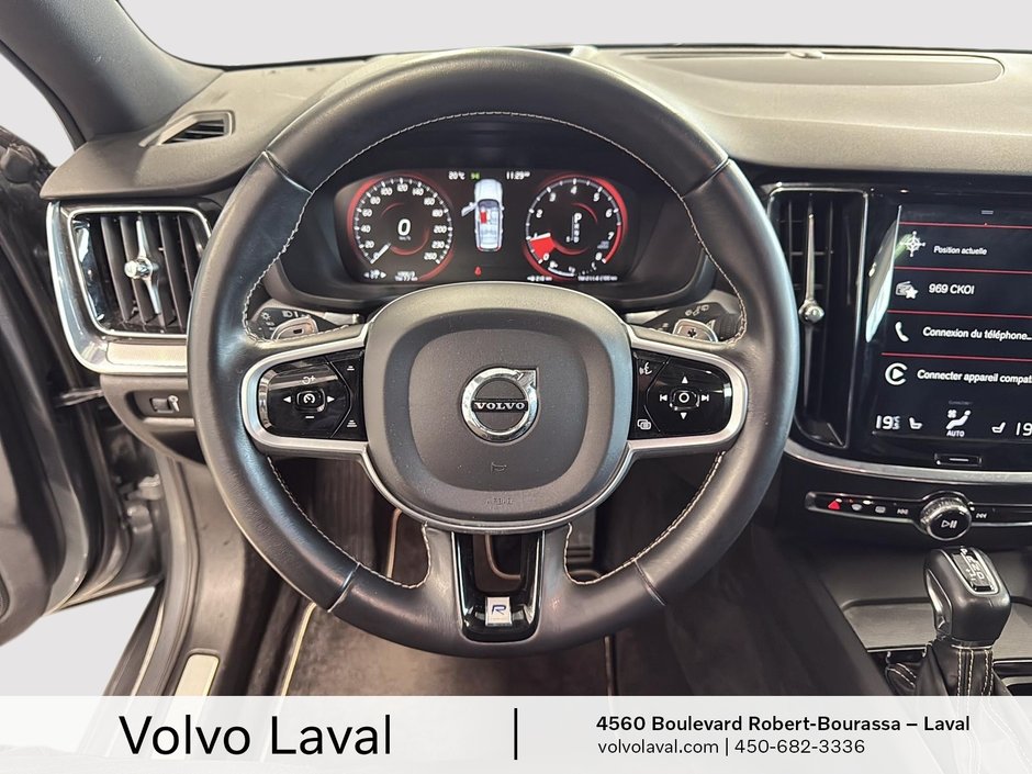 2020 Volvo V60 R-Design-10