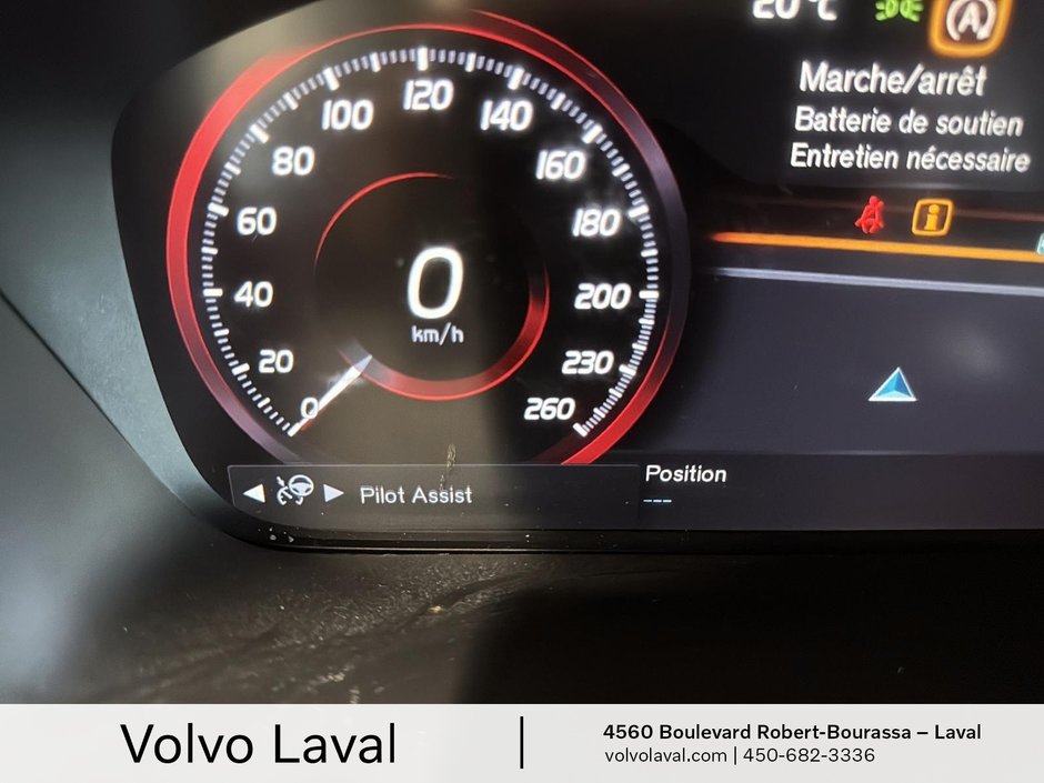 2020 Volvo V60 R-Design-12