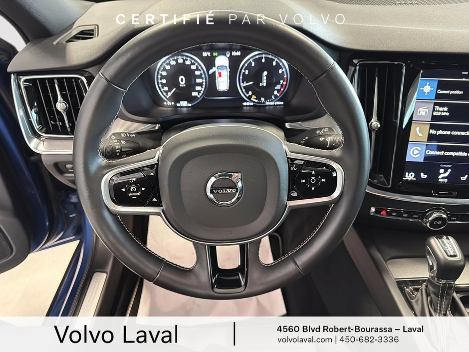 Volvo V60 R-Design 2021-13