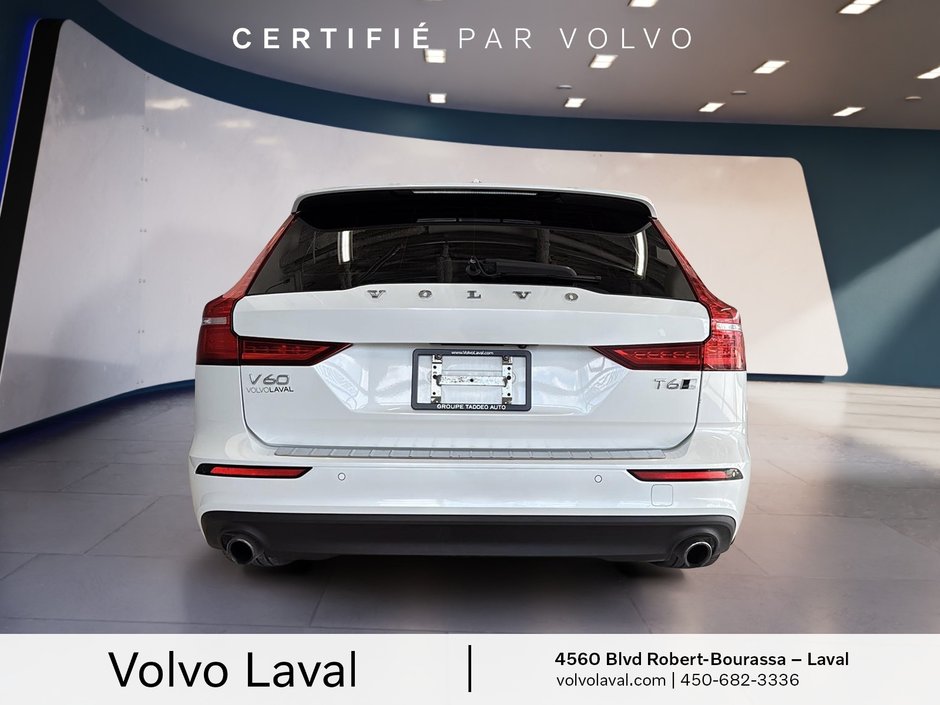Volvo V60 Momentum 2021-4
