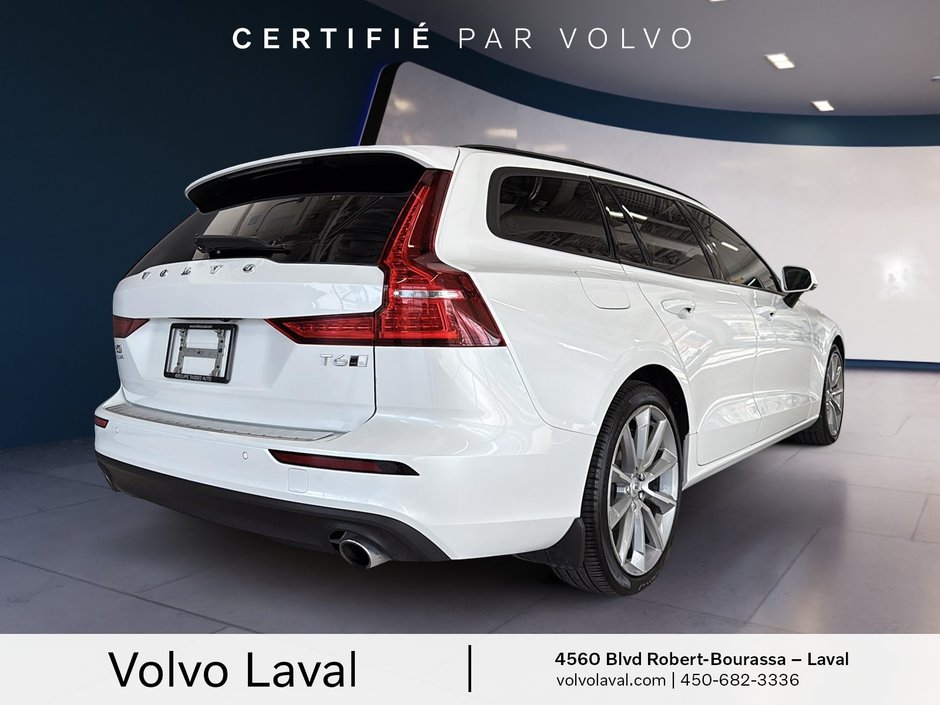 Volvo V60 Momentum 2021-3