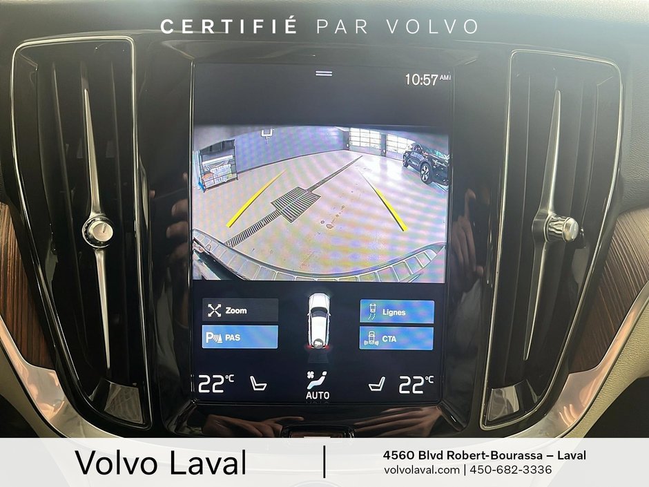 Volvo V60 Momentum 2021-15