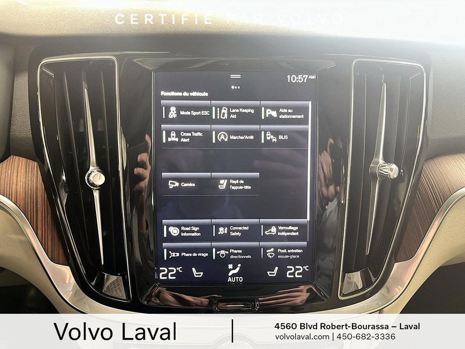 Volvo V60 Momentum 2021-16