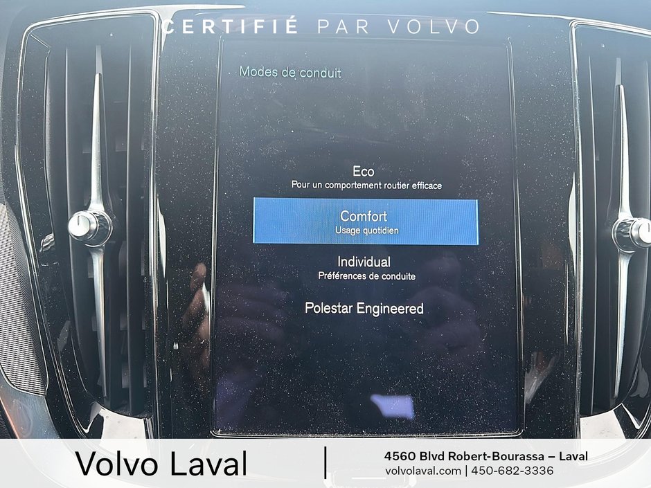 2022 Volvo V60 R-Design-10