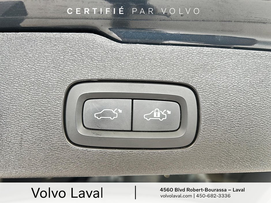 Volvo V60 Ultimate Dark Theme 2023-19