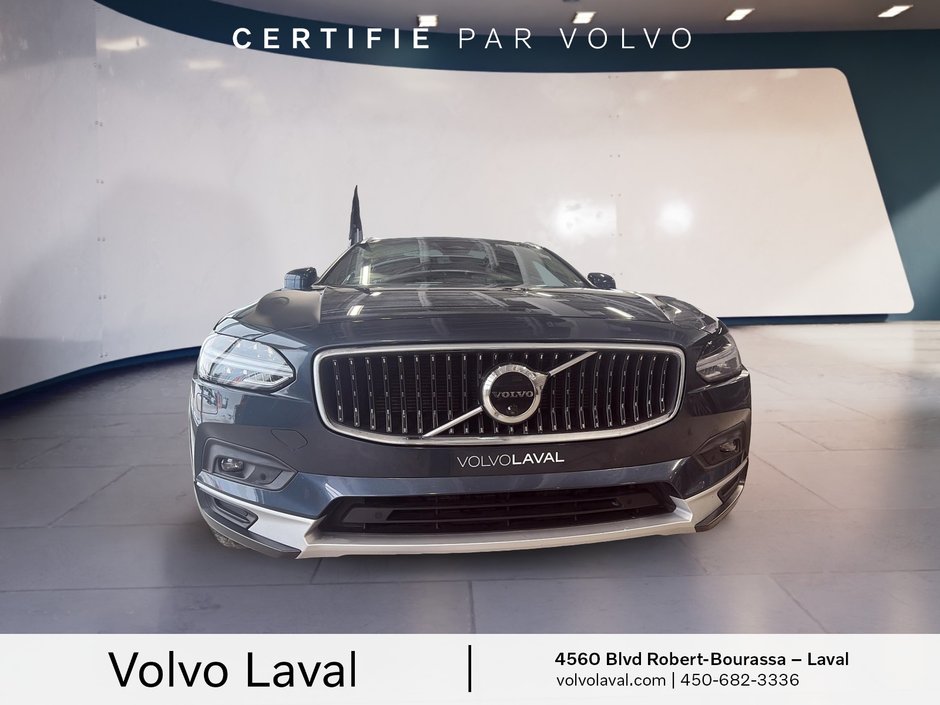 Volvo V90 Cross Country Plus 2023-1