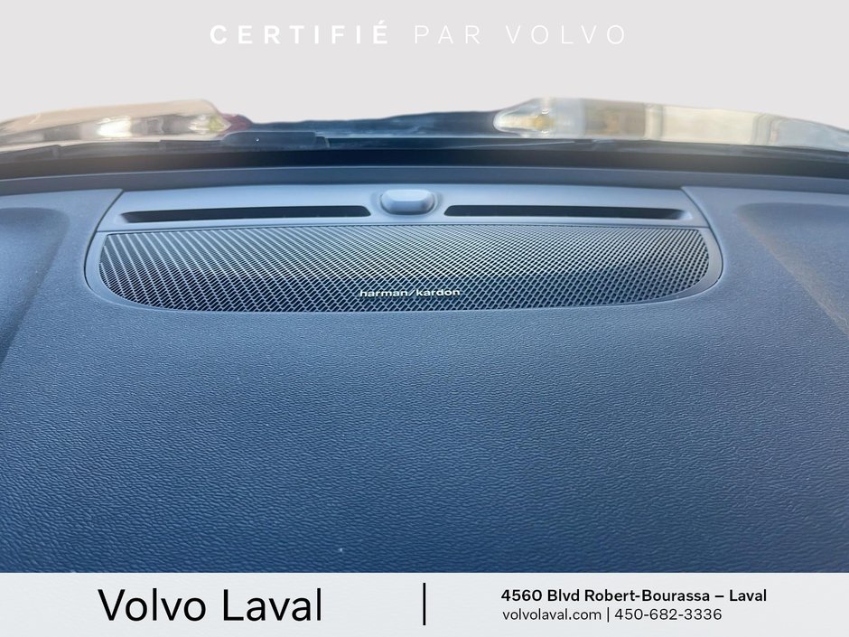 Volvo XC40 Recharge Pure Electric Ultimate 2022-16