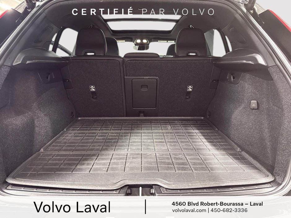 Volvo XC40 Recharge Pure Electric Plus 2022-19