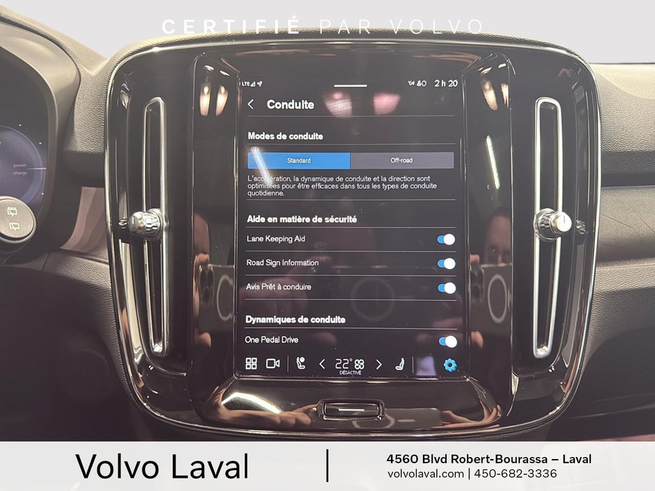 Volvo XC40 Recharge Pure Electric Plus 2023-16