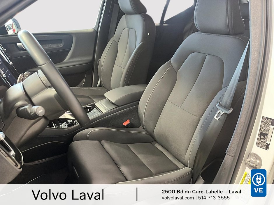 Volvo XC40 Recharge Pure Electric Core 2024-6