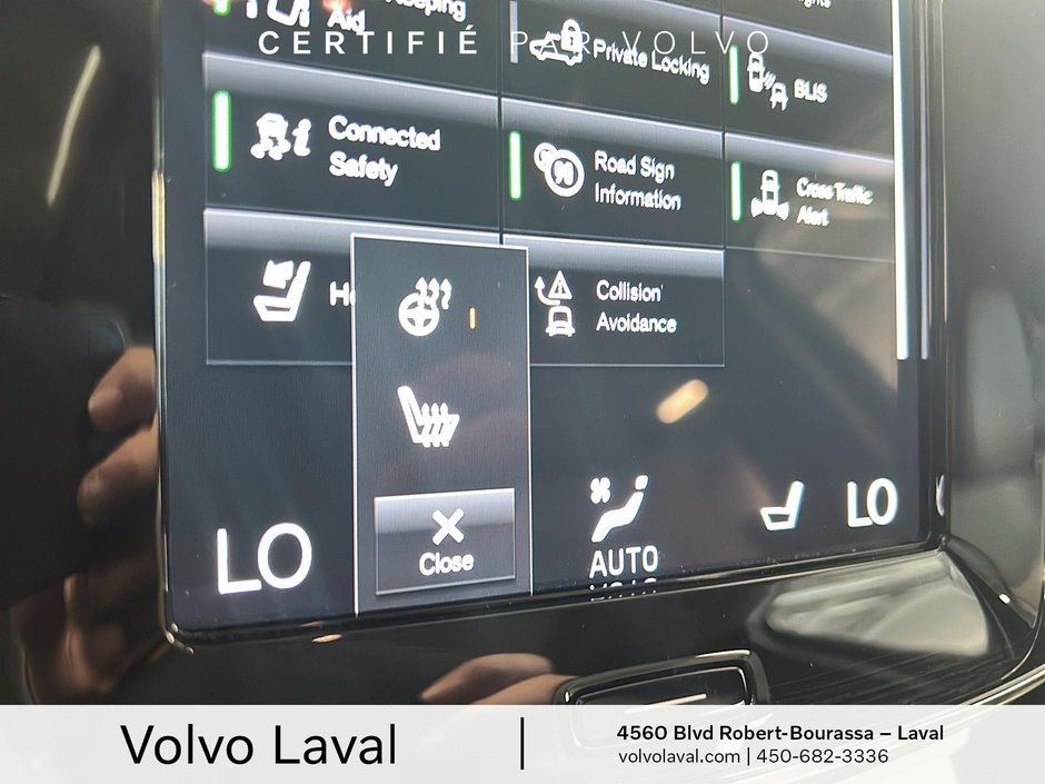 Volvo XC40 Momentum 2021-16