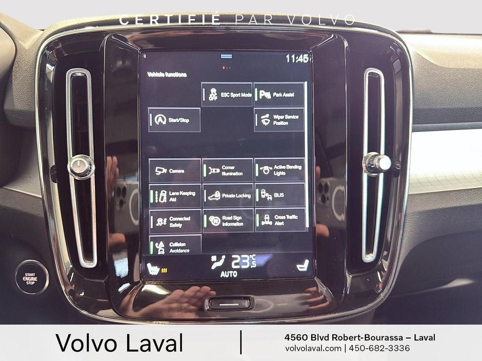Volvo XC40 Momentum 2021-12