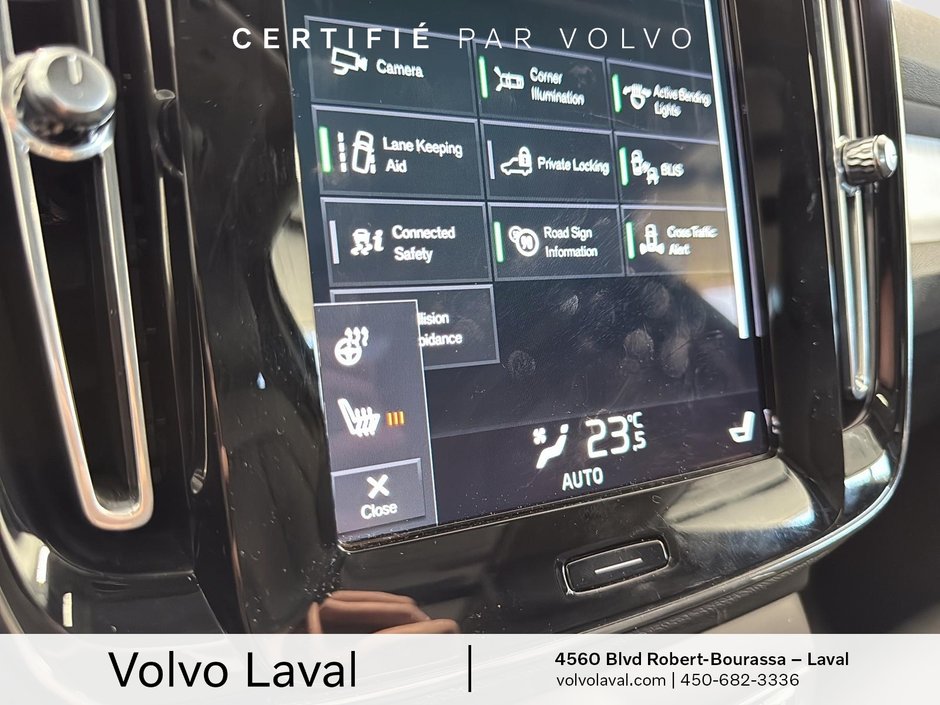 Volvo XC40 Momentum 2021-13